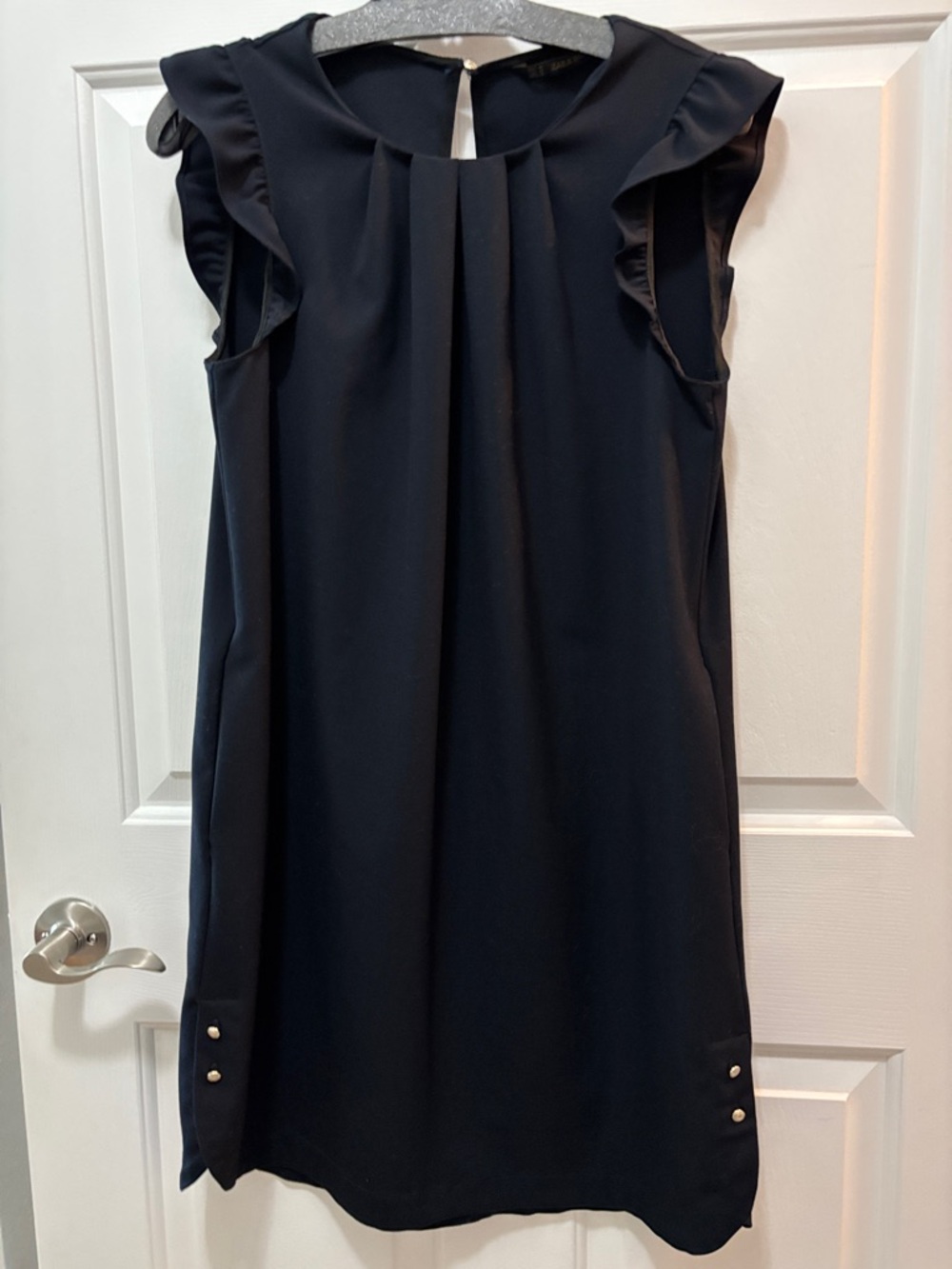 Zara made in Spain Sleeveless Ruffle Shift Dress in Navy